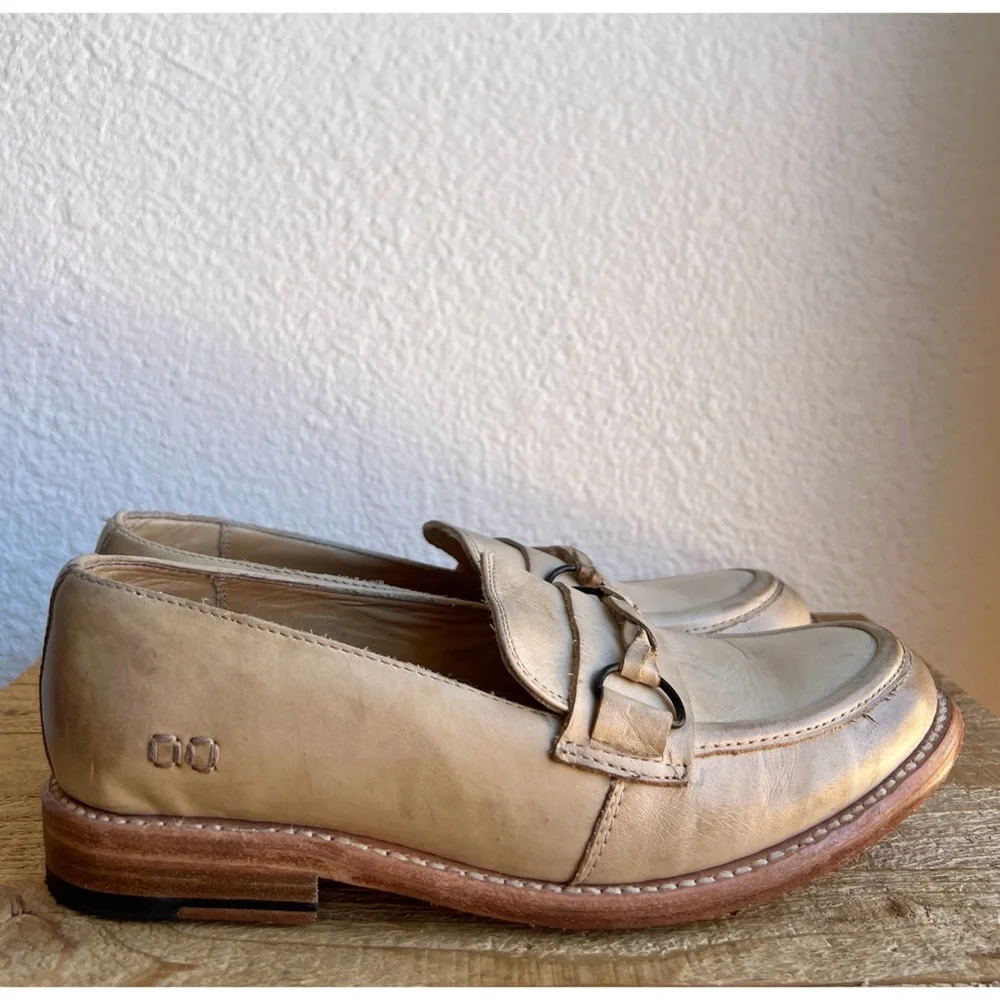 BED|STU Beige Leather Loafers with Metal Bit